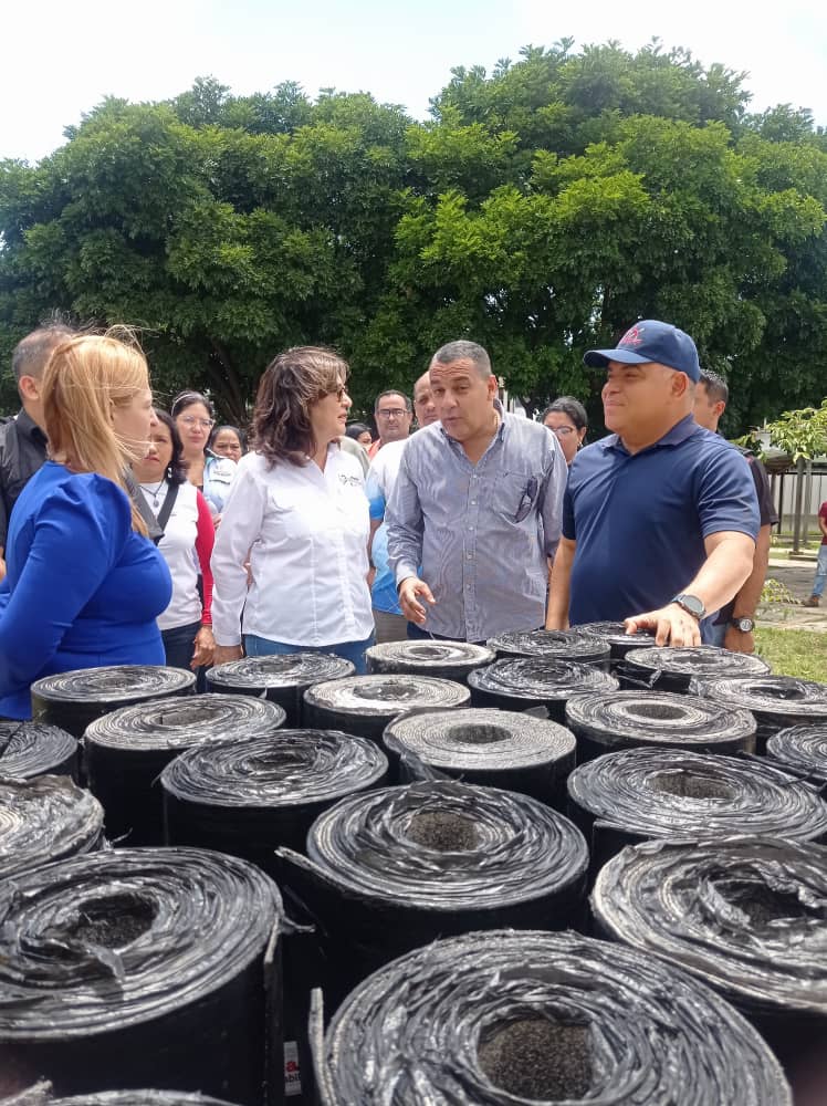 uptlara's tweet photo. #04Agos||Gracias a las políticas de Estado impulsadas por el presidente @NicolasMaduro para la atención de las universidades a través del Plan #UniversidadBella
se acondicionan los espacios para el beneficio de los Uptaebistas

#MaduroInvencible 

@JacquelinePSUV @AdolfoP_Oficial https://t.co/l367cTuNRU