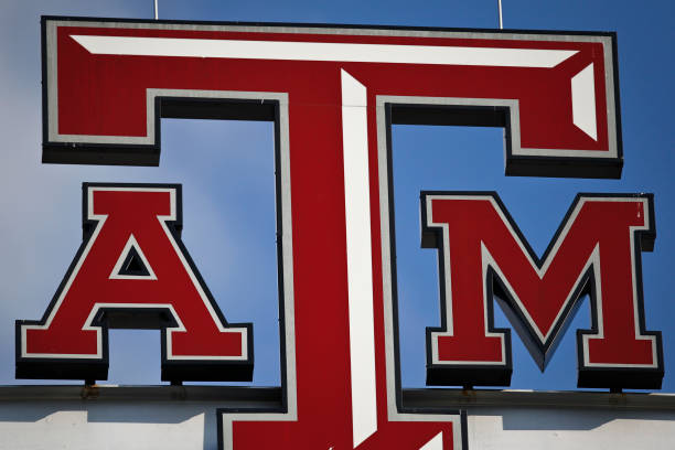 Timoddesign's tweet photo. Texas A&amp;M University Settles $1M With Journalism Professor In Controversial Hiring Incident
https://t.co/ljyqBFr0SZ https://t.co/lOoXrEtWcv