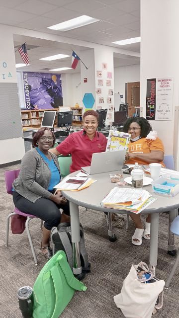 pink75236's tweet photo. CHISD Team Pre-K was back at it today with “Purposeful Planning.”
Team work makes the dream work📚❤️
@ksingle01 @Prek_Jackson @ChisdHighpointe @CHISDCP @LRELonghorns @plummer_strong @WaterfordOaksCH @LRELonghorns @KoriLThomas 
#chisd
#missionpossible https://t.co/Kzvt3XqbZg