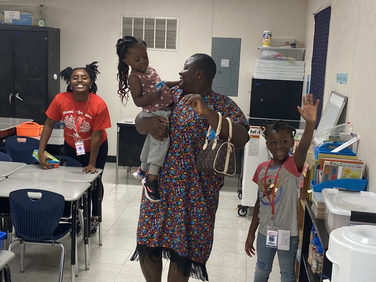 Wendy Benefield tweet media