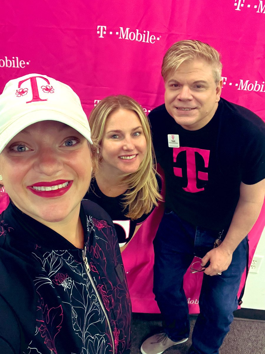 morganlynn4711's tweet photo. What a great FriYay with the Mobile Magic team and their incredible leader @Linze_Carter @MitchClabeaux @cannlee17 watch out for this amazing team, theyβre coming to #GoGrowWin https://t.co/RI0ydKTCwG