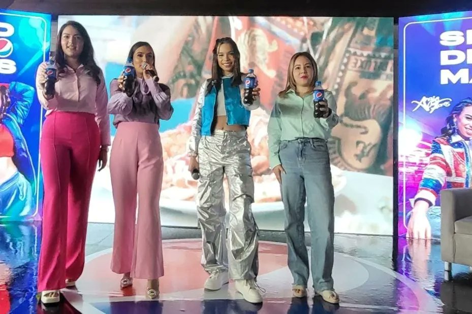 ¡MUNDO EMPRESARIAL! <a href="/pepsi/">Pepsi</a>  impacta con su nueva campaña " Los Imperdibles de La Calle" Con  Manuel Turizo  y <a href="/Angiefloreshn/">Angie Flores 💙🎶💜</a>. Más detalles aquí ➡ goo.su/PwsduFN
#ElDiarioDeHonduras
