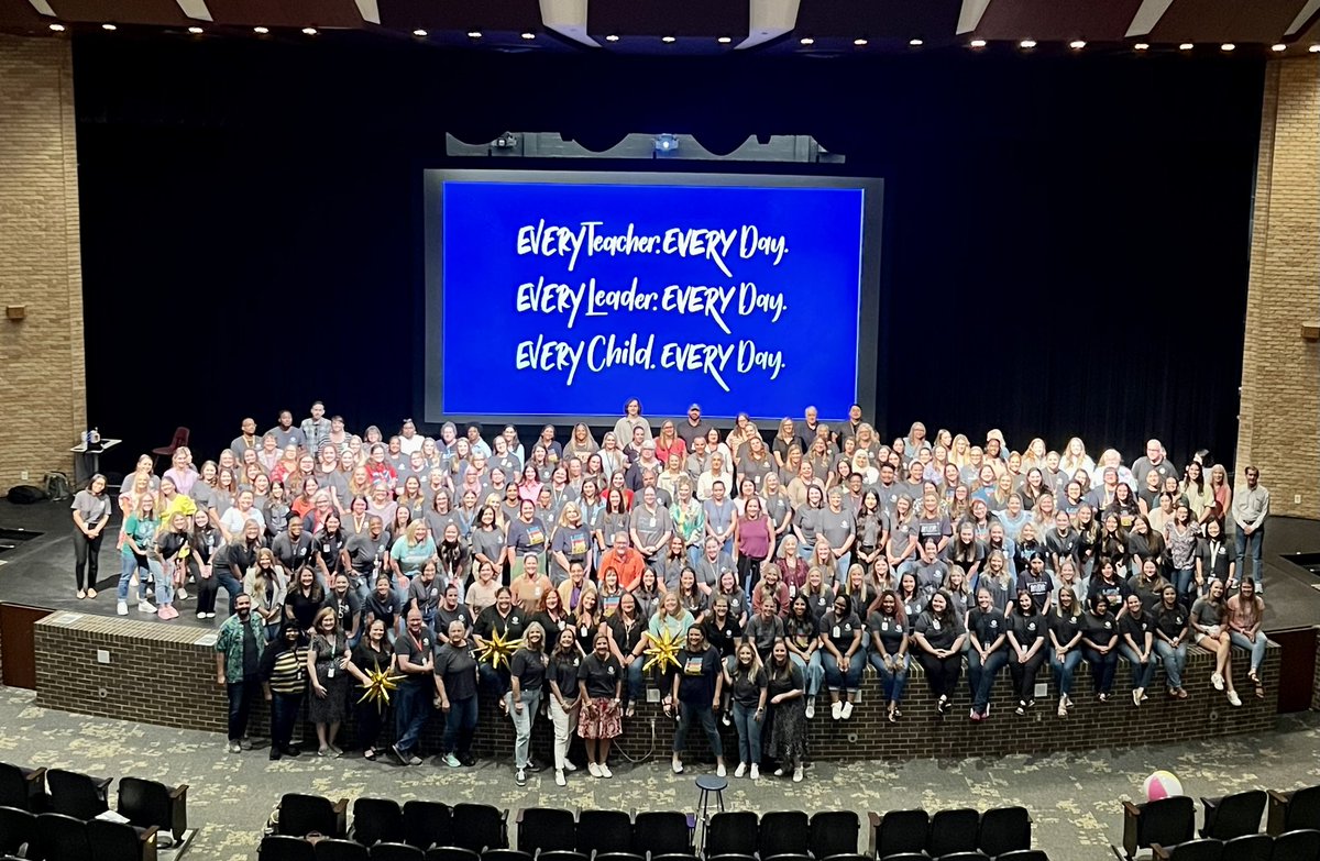 SSS, We.Are.ONE! Such an EPIC afternoon w/ our SSS family! #sisboombah #risdweareone <a href="/klkprincipal/">Katie Barrett</a> <a href="/MaryDuston/">Mary Duston</a> <a href="/KristinBurr4/">Kristin Burr</a> <a href="/aliciaazornig/">Alicia Zornig</a> <a href="/BKlibertLSSP/">Brynn Klibert</a> <a href="/SuessShannon/">shannon suess</a> <a href="/kyledstaley/">Kyle Staley</a>