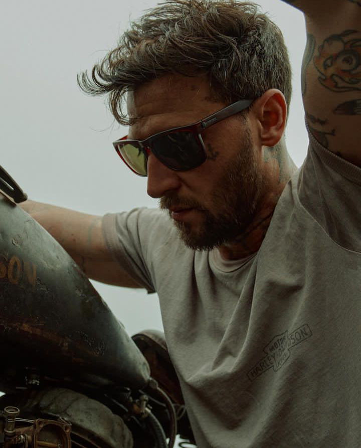 JasonMomoa09399's tweet photo. Every adventure has a story to tell. Write your own. Explore On The Roam x Harley-Davidson at link in bio.
@stockezy
@hdcollections
#hdcollections https://t.co/QbHzY8ttRU