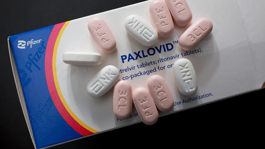 CovidNetworking's tweet photo. Mainstream Antiviral Drugs That Are Suitable For Early-Stage Covid-19 #Paxlovid #Molnupiravir #Remdesivir #Therapeutics

https://t.co/KJNKx1RzrM

Donation https://t.co/GPAmLbr9X3

#Antivirals #Medicines #Pharmaceutical #Pharmacist #CovidTreatment #CovidDrugs #Covid19 #SARSCoV2 https://t.co/bY9yLnOyaT