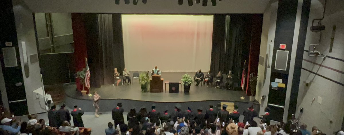 Dr. Darryl Thomas Jr (@darrylthomasjr2) on Twitter photo Congratulations Graduates of 2023!! <a href="/nbhsbears/">New Bern High School</a> we are very proud of our wonderful students finishing what they started. We are the BEARS: Building Excellence And Resilience!! Congratulations Graduates of 2023!! <a href="/nbhsbears/">New Bern High School</a> we are very proud of our wonderful students finishing what they started. We are the BEARS: Building Excellence And Resilience!!