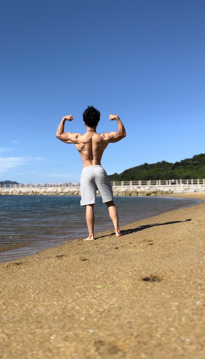 PhysiBody4's tweet photo. 海いきました🏖 https://t.co/SCZ4wpT0bc