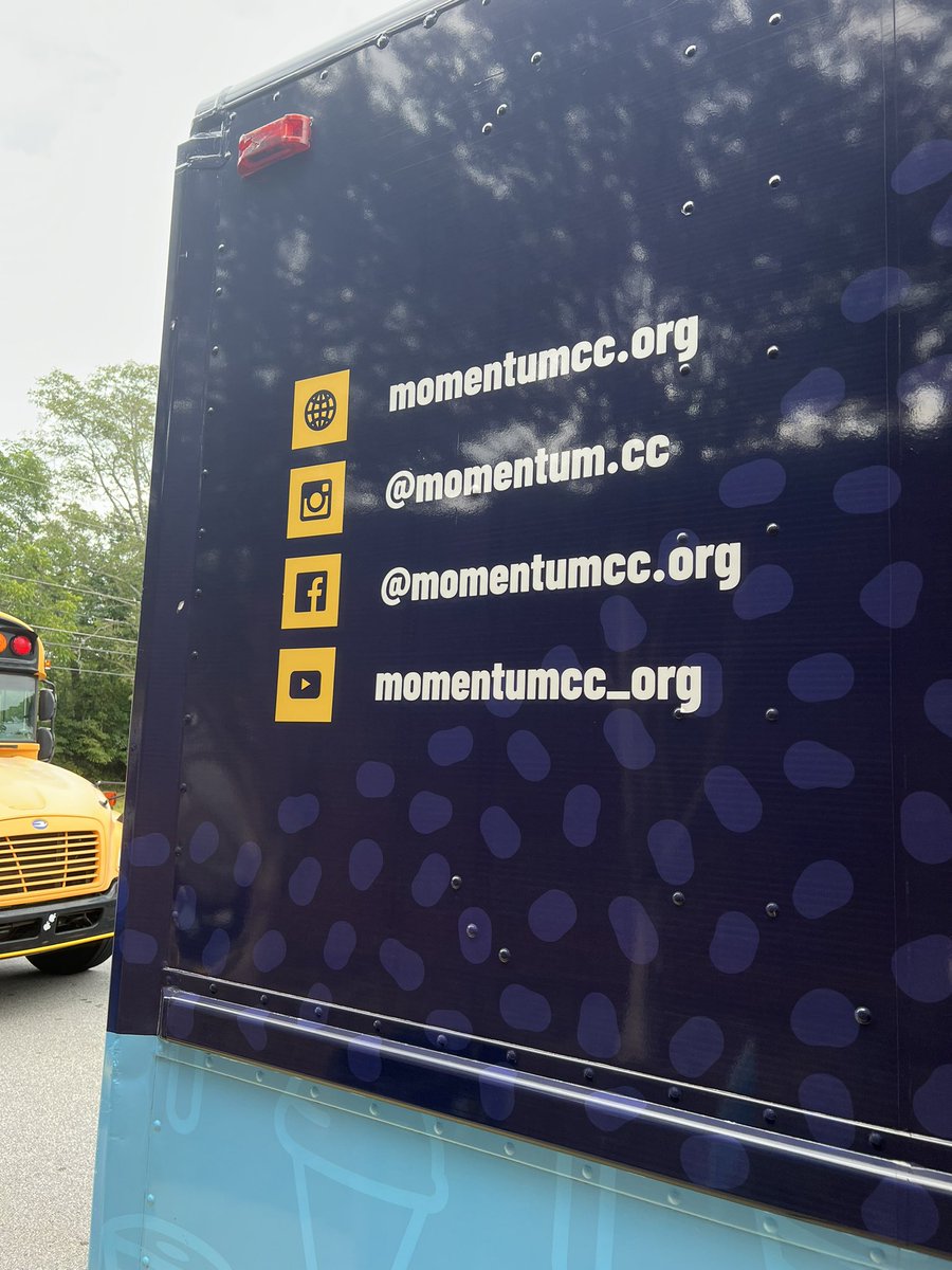 What a sweet way to end the hectic first three days of school! Thank you Momentum Christian Church for providing us the ice cream. <a href="/LGE__HCS/">Locust Grove Elementary School</a> <a href="/SparkleTSmith/">Sparkle Smith</a>