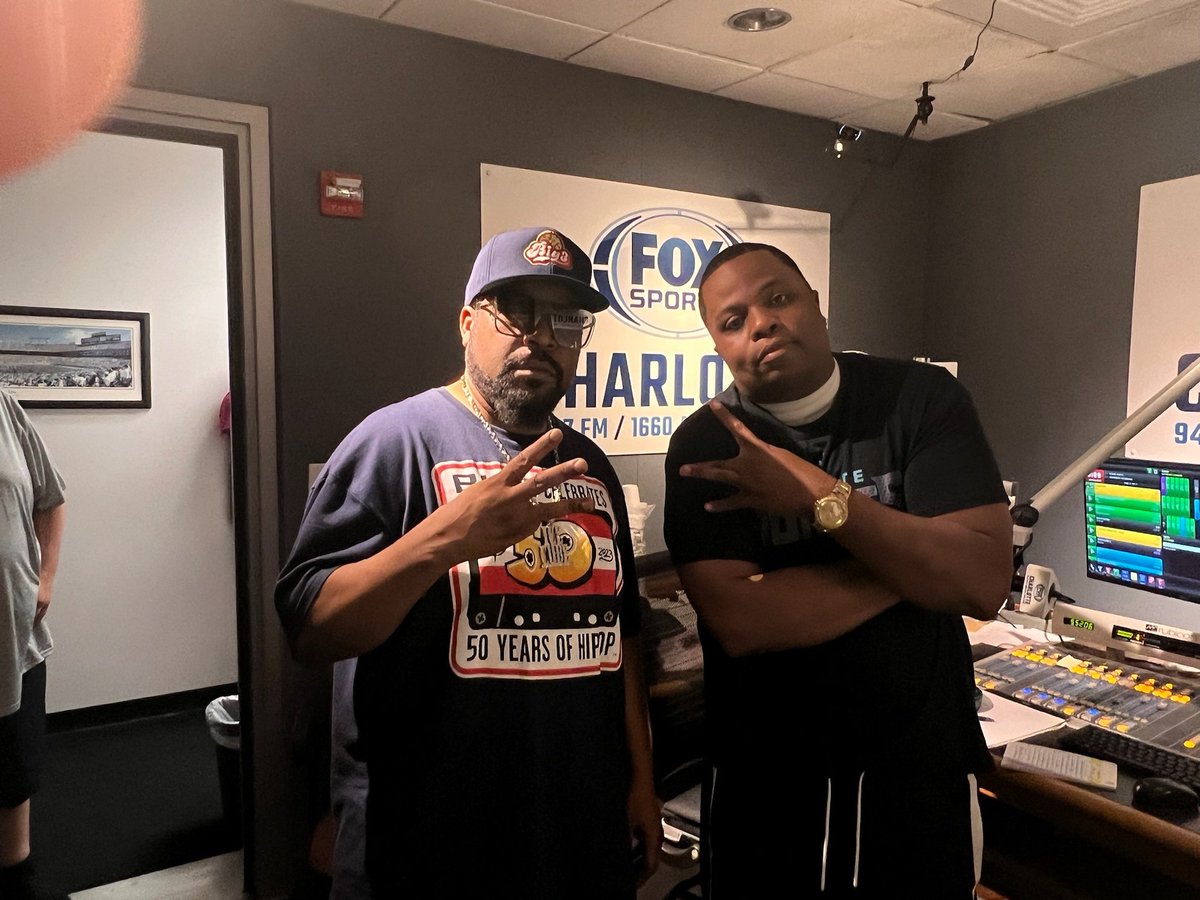 RealQCB's tweet photo. WESTSIDE ON'EM - MY GUY @icecube SLIDE THROUGH @FoxSportsCLT @thebig3 #LiveWtheQCB https://t.co/NkDc6YrlUt