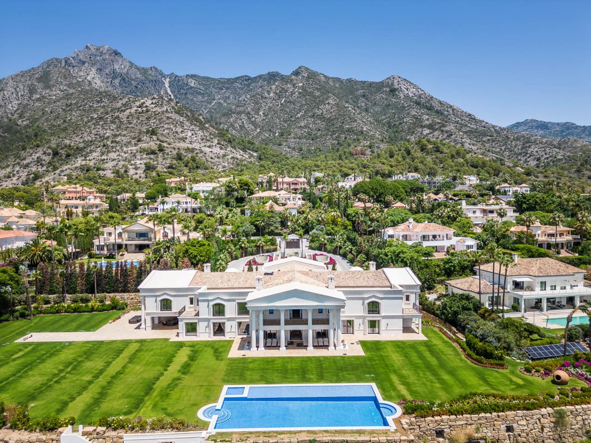 cycle_investor's tweet photo. $SOLANA

Imagine explaining your kids you bought your dream home by buying a #memecoin in 2023 called:

BarbieCrashBandicootRFK888Inu 👨‍👧‍👧 https://t.co/gnKsEIzv2G