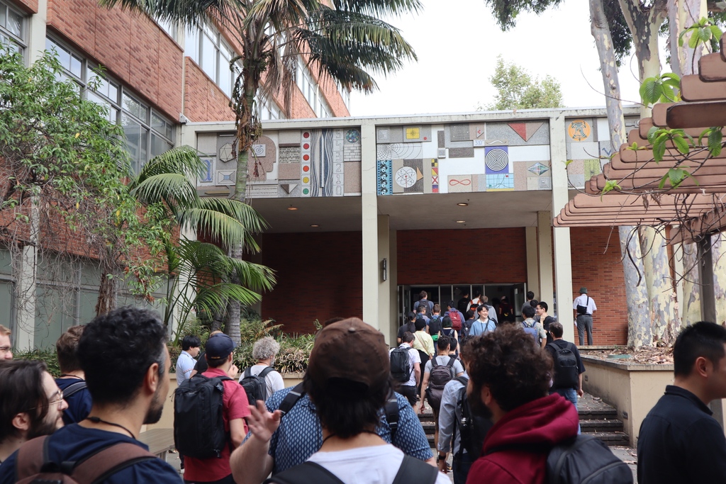 And we're off!  Great crowd to start #SCA2023 <a href="/UCLA/">UCLA</a>.  Excited for a day of technical talks and keynote addresses on the latest advances in computer animation and time-based phenomena #animation #graphics #conference