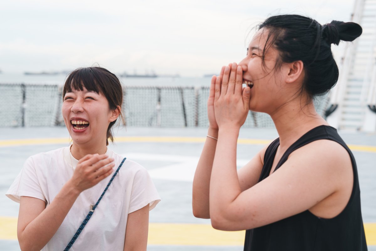 SchmidtOcean's tweet photo. #SciArtFriday ~ #ArtistAtSea participants Pei-Wen Jin and Shan Hua on RV #FalkorToo during the #MicroplasticDynamics expedition. With @getredressed @nektonmission #oceanrising
https://t.co/K3gICyvDFP https://t.co/X3Ka9oH2R8
