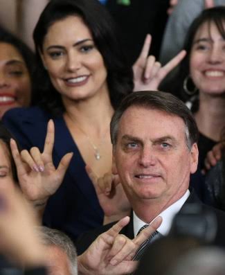 🚨 Exclusivo: l  Michelle critica Janja por ida a Parintins: 'não preciso ir tão longe pra ver um boi. Já tenho um em casa'