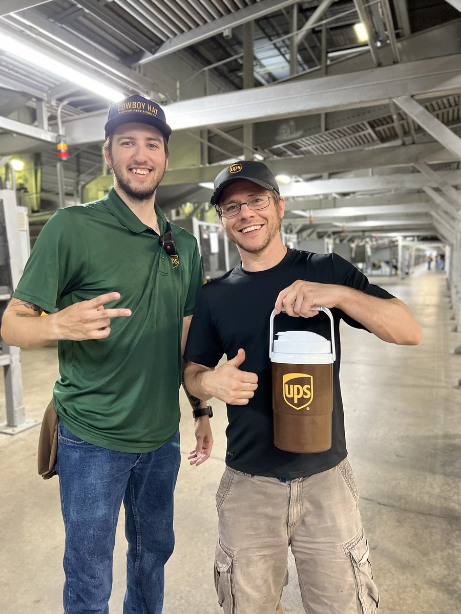 Recognizing <a href="/UPSers/">UPSers</a> Larry Powers for moving to the work and keeping one of the heaviest loads down. We couldn’t do it without you! Thank you so much for everything that you do for <a href="/UPS/">UPS</a> <a href="/bigtymer504/">E.J.⚜</a> #DeliverWhatMatters