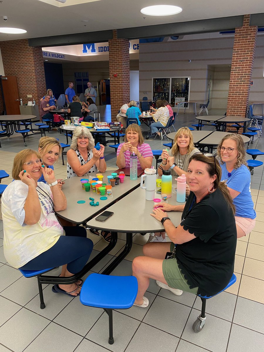 carly_woolery's tweet photo. Today was all about connecting. We are so excited to welcome back our @WGMSWildcats staff and what a day we had! 💙🐾 #MISDProud #WGMS #ConnectGrowCelebrate #capturingkidshearts @IHeartCKH https://t.co/e14I6nKgpJ