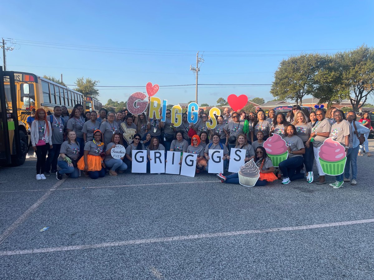 ccquizada's tweet photo. “G - R - I - GG - S
WE ARE GRIGGS” 🐊💚
ALDINE ISD CONVOCATION’23 🎉
#MyAldine #AldineISD #AldineConvocation #AldineStart23 #AldineConnected #WeAreAldine #Allin4Aldine #AldineAnywhere @Griggs_AISD https://t.co/PIzAsTdpPt