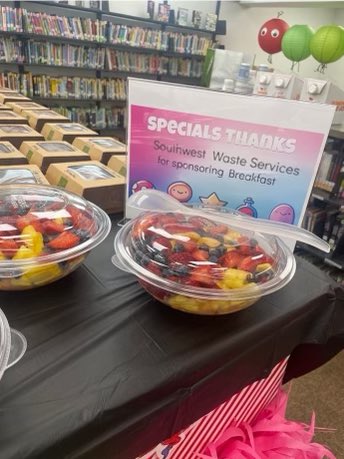 We are excited to partner with @swwastefl Thank you for sponsoring a delicious breakfast for our teachers on their first day back! #loveleeschools