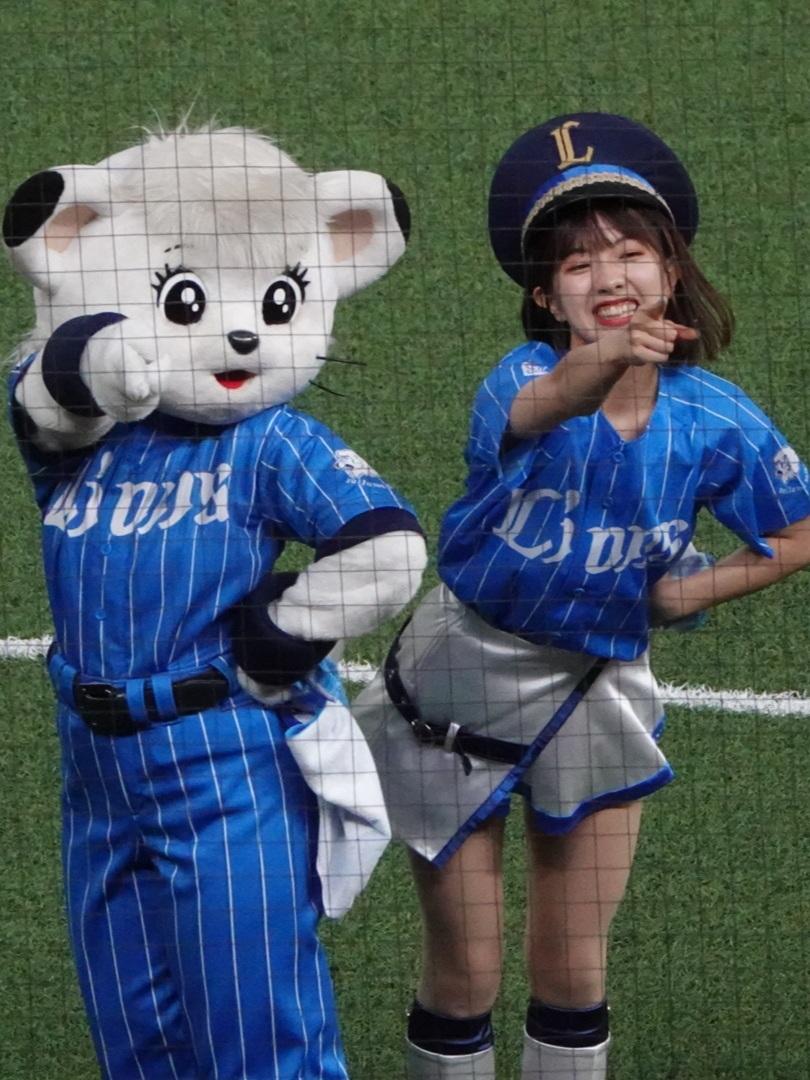 sh_405's tweet photo. 連勝伸ばすよ、どこまでも♪
#蒼空ユニフォーム #TRAINDANCE https://t.co/oTziBJQylb