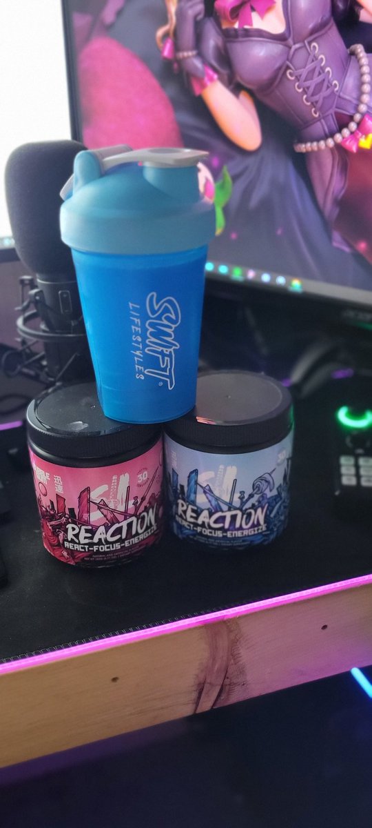 The_Katalystic1's tweet photo. When you're passin out trying to do classes bust out the double trouble blue raz and bubblegum  #swiftlifestylespartner #riptidegaming🌊 @SwiftEnergyGG @RiptideGaming_ https://t.co/u3wkDSuRUs