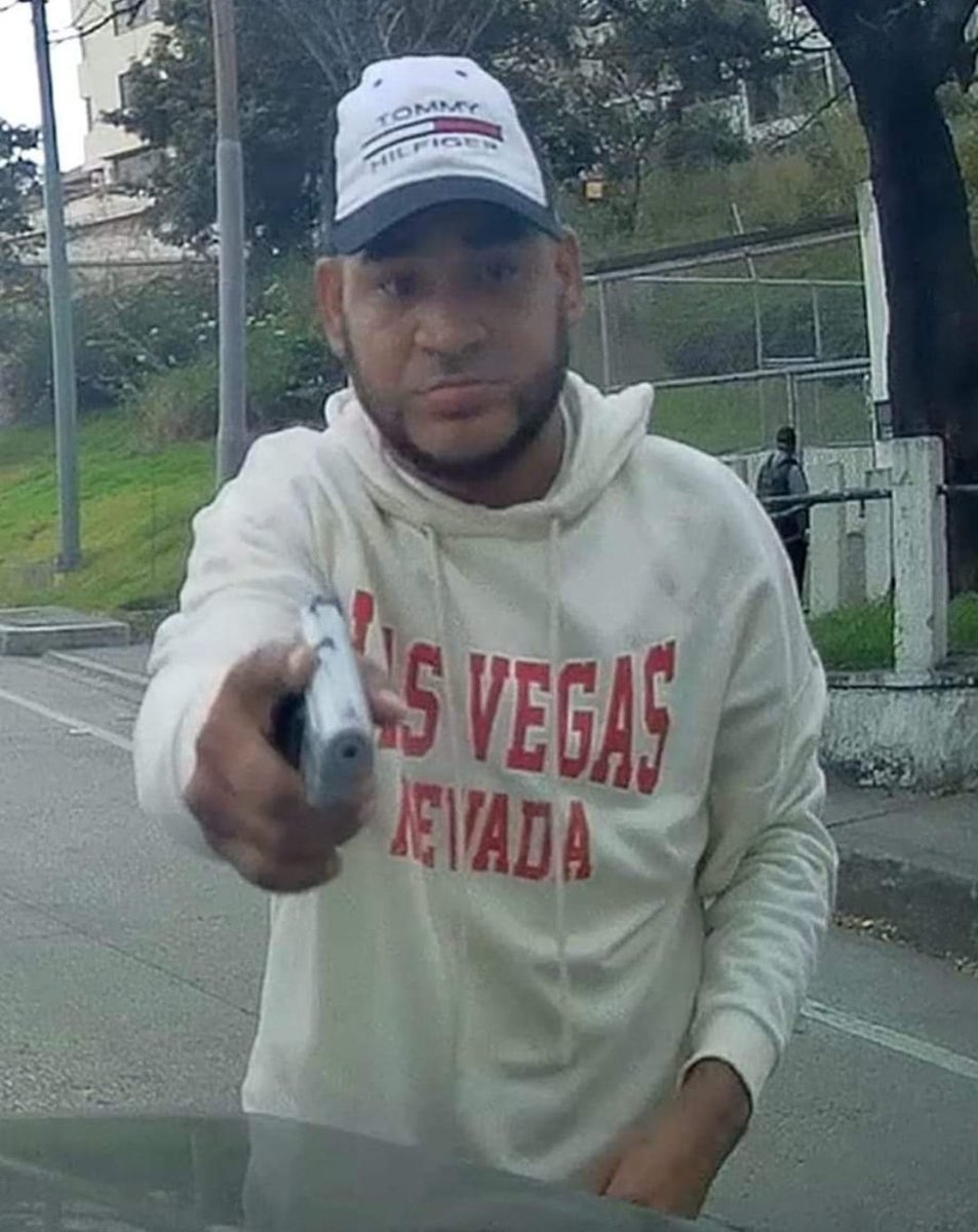 El quiere que le respeten los Derechos Humanos. Pero para matar son número uno y el dolor que dejan a los familiares en la vida terrenal no tiene reparo. Encontremos a éste delincuent3