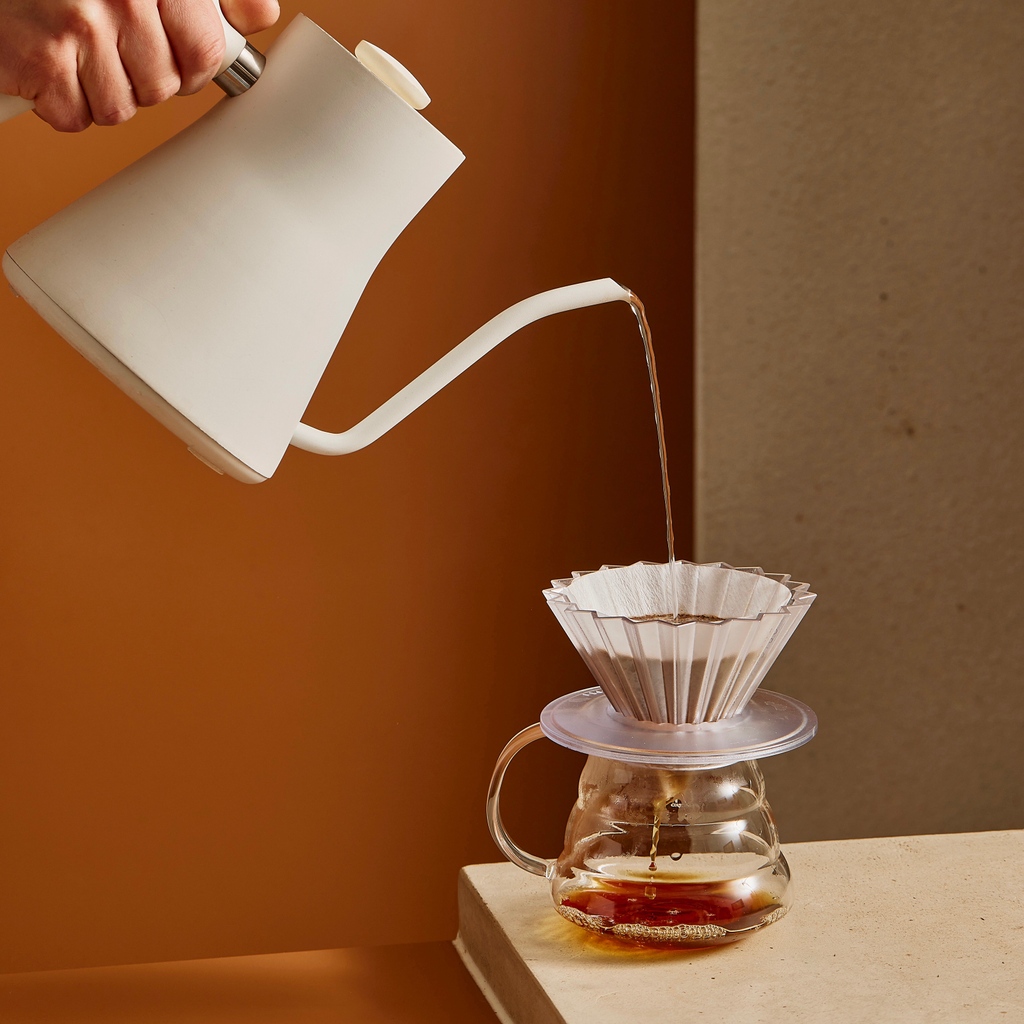 thepuzzlecoffee's tweet photo. 💖The Pour Over's uncomplicated brewing technique highlights the natural flavours of your preferred roast, bringing out its distinctive taste notes.

😉Try it this weekend and taste the difference! https://t.co/DbKhYWdHFU