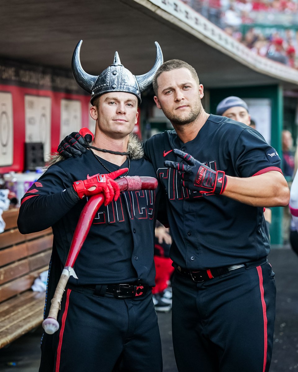 Reds's tweet photo. Just tryna ball with the bros https://t.co/hh62D0xI8x