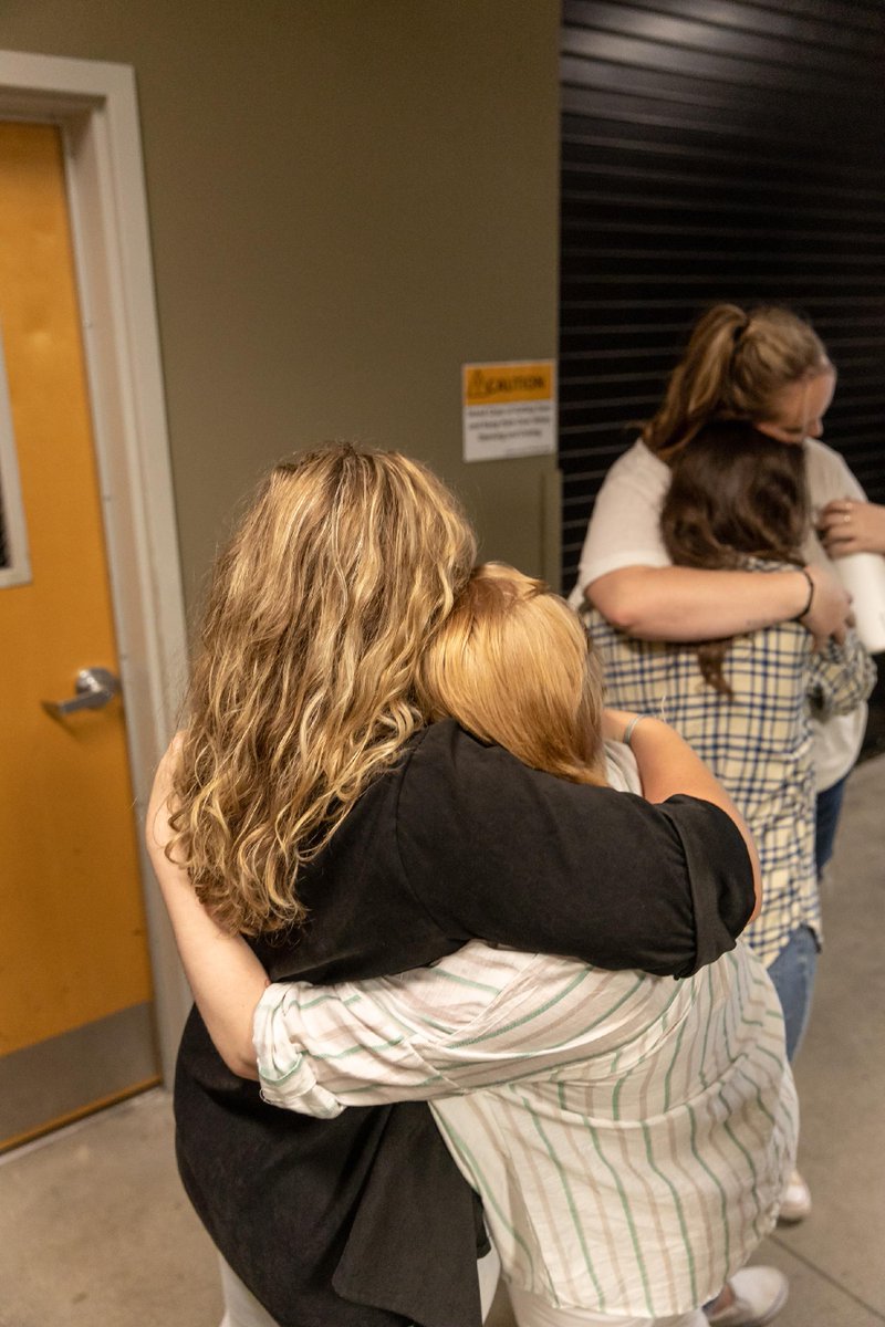 OESchool's tweet photo. "Love one another with brotherly affection. Outdo one another in showing honor." Romans 12:10

We are blessed to be surrounded by a community that loves one another so well! So excited to see all of our students back in the rhythm of classes and life together! https://t.co/b3kLt2VEZ1