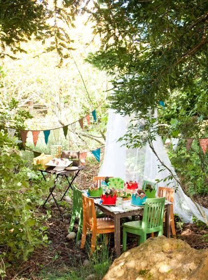 bootwtcamp's tweet image. ↳ @finnisdrowning you’ve been invited to a special birthday party by us!

✰ oh look, the invite had an extra bit  ..
PS: “ilysm finn/p you’re so cool, fuck everyone who disagrees”