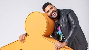 O Desespero da Globo Lixo em arrecadar às custas de Imbecis e Alienados para esse Criança Esperança chega as raias do patético e do absurdo. Lembrando que toda doação de pessoa física para entidades beneficentes pode servir como dedutível para o Imposto de Renda. No caso do CR,