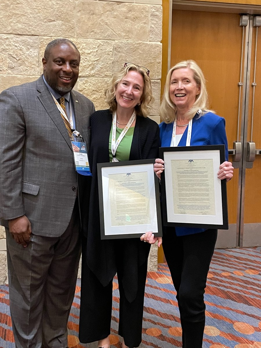 AKFasanelli's tweet photo. That moment you show up to a lunch at #ABAAnnual to celebrate your buddy @RobinRunge becoming Chair of @ABA_CRSJ and find out the #EconomicJustice Committee you Co-Chair won the Sheila Y. Thomas Committee Excellence Award! #priceless #myABA https://t.co/gGLuOgdhnT