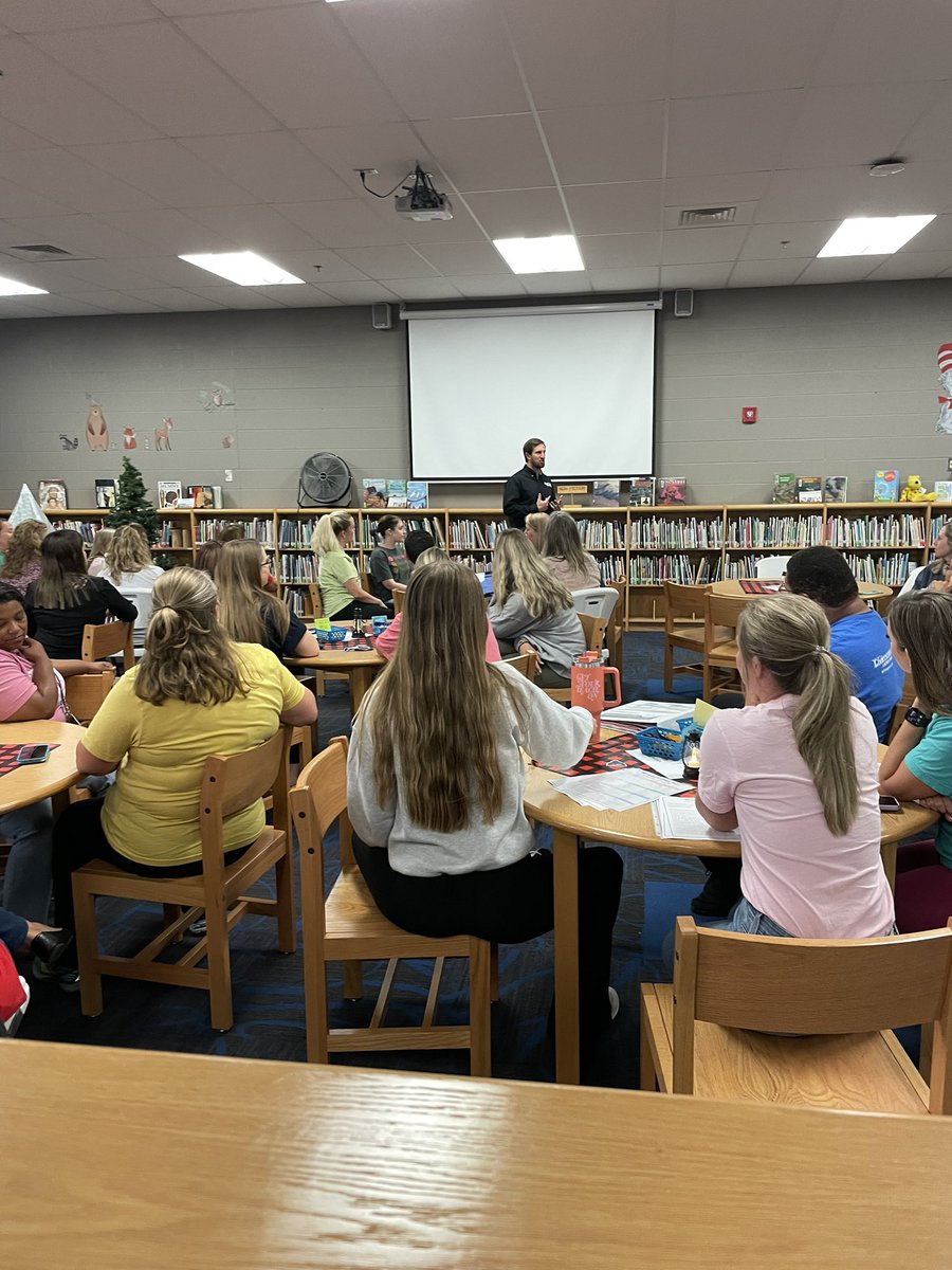 Kate Elmore tweet media