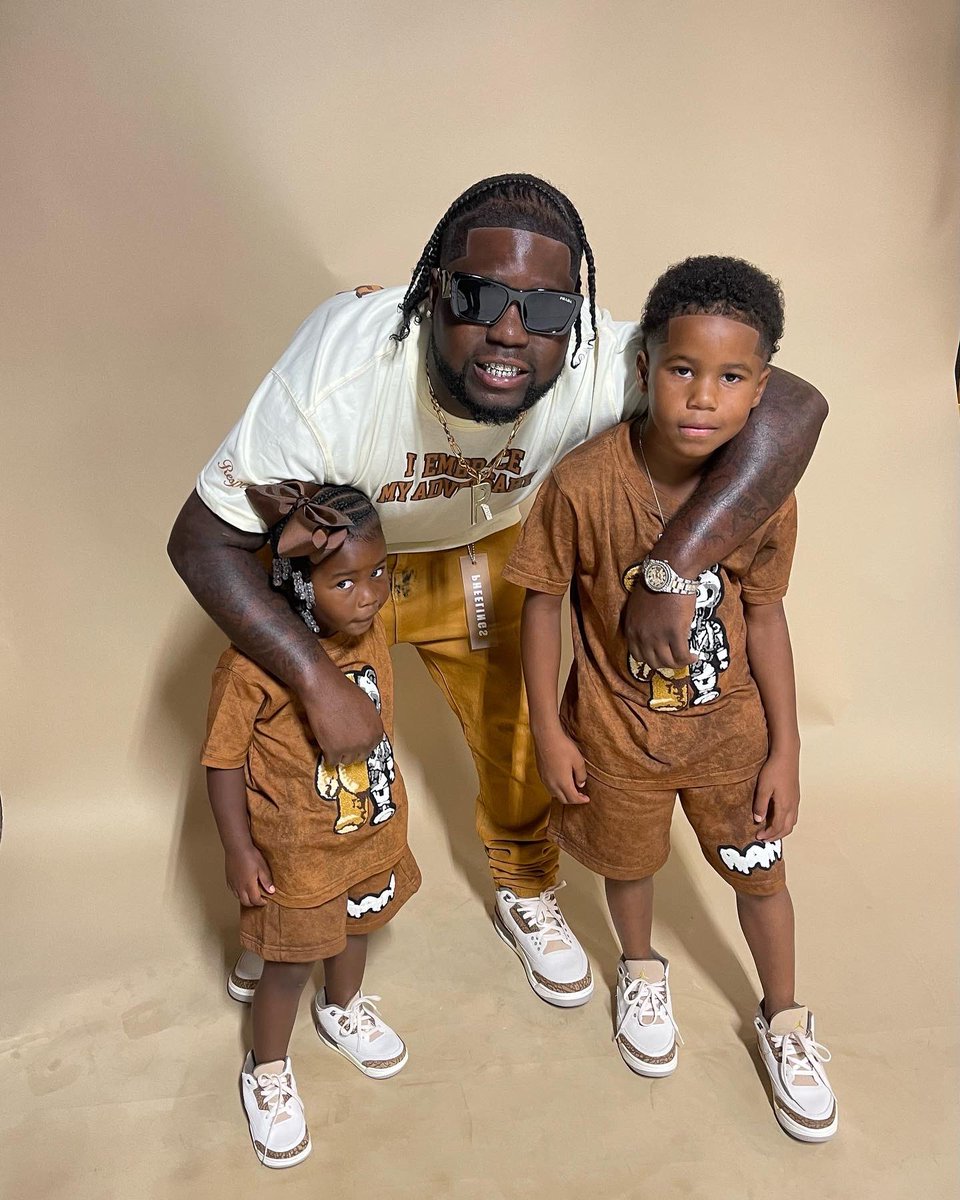 LILNOOK256's tweet image. Ima go get it for me and my family cuz really ain’t no other option 🤎