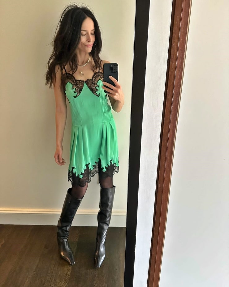 deadcon8's tweet photo. Wishing the Very Happiest of Birthday's to Florida's Own Tremendously Gorgeous & Ever Superb 5'5 Actress & Fashion Enthusiast. Miss @abigailspencer #AmanthaHolden #LucyPreston #DanaScott!!! πππ₯³ππΊπΉπππ₯³ππΊπΉ https://t.co/J5AEWFTuao