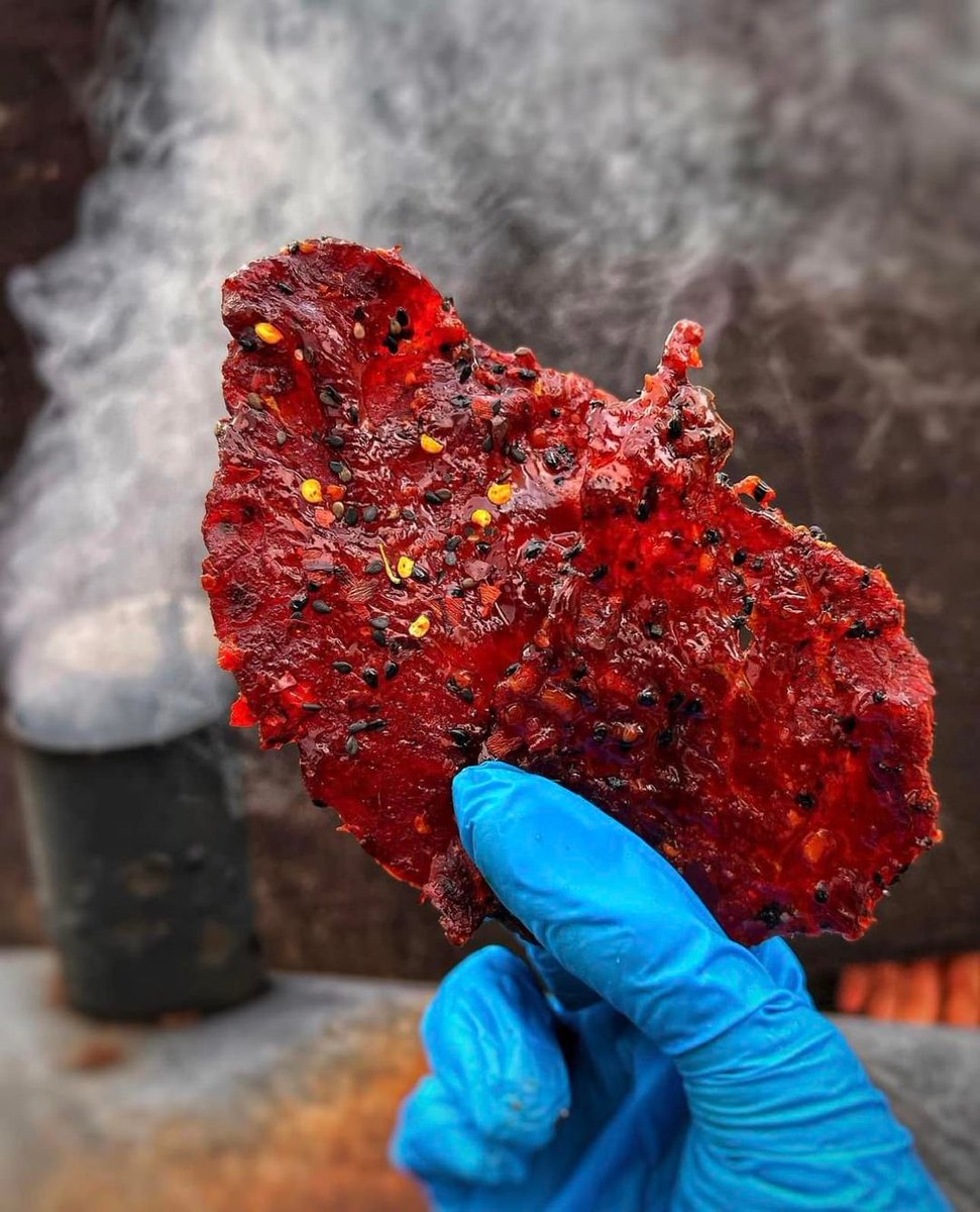 cannabishub's tweet photo. Cannabis infused beef jerky? 💨🥩😋 https://t.co/oTzQUmdFFS