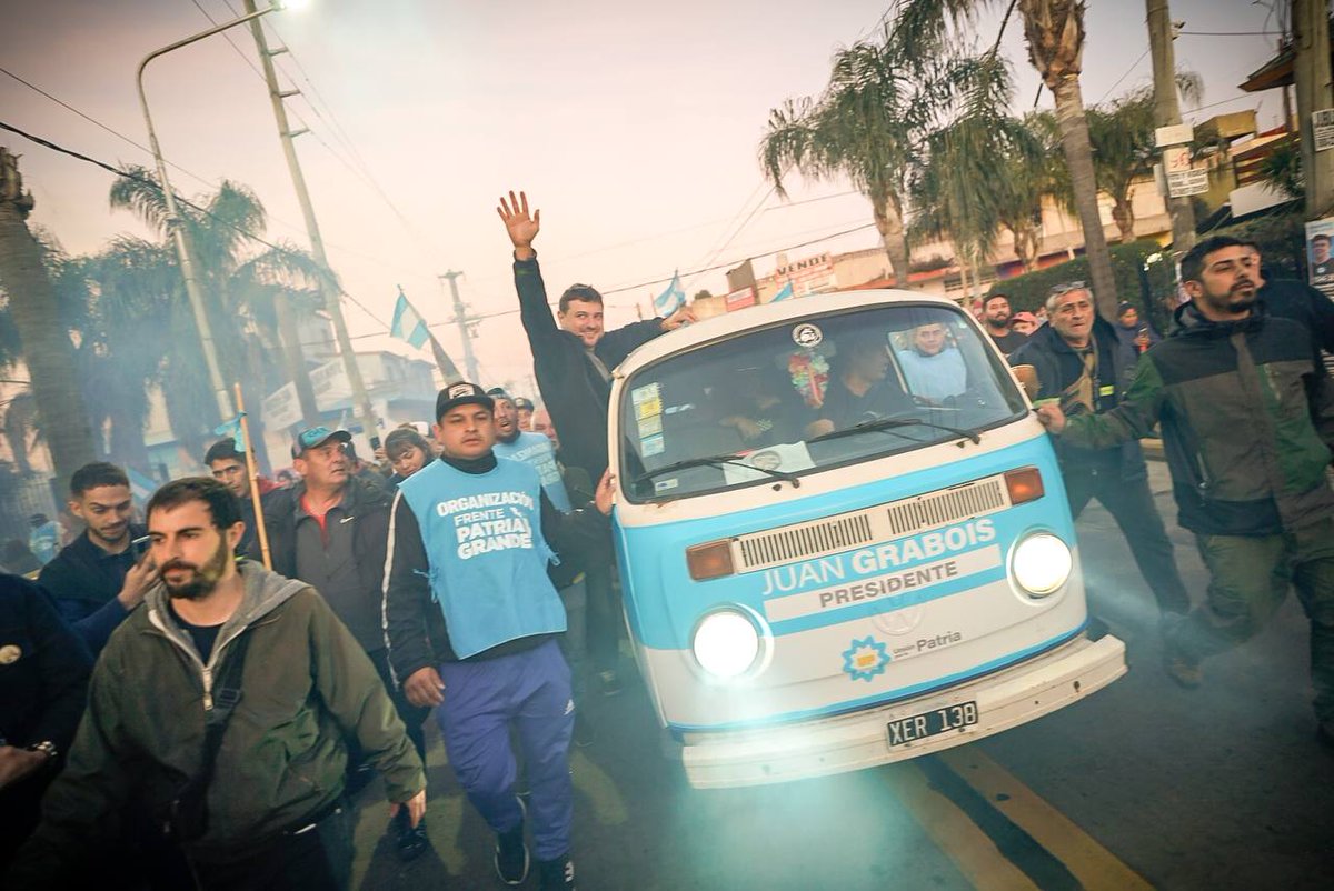 JuanGrabois's tweet photo. Recién caravana en La Matanza. Espectacular. https://t.co/Zid2ZA9Wi6