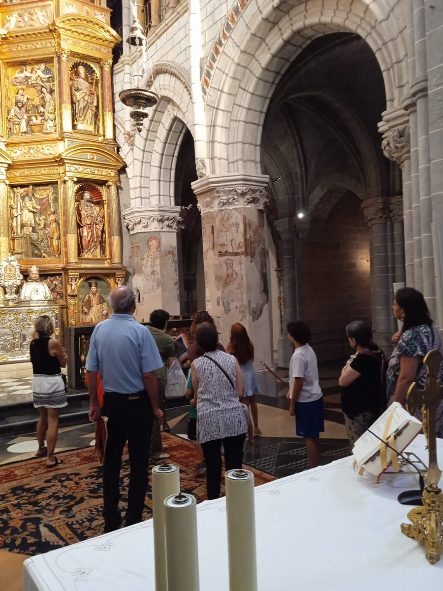 📣 Os dejamos aquí una muestra de una de las actividades que han llenado de alegría #Tarazona esta semana.

Os proponemos unas visitas guiadas para familias o grupos ➡ tarazonamonumental.es/turismo/grupos…

+info en 📧 catedral@tarazonamonumental.com o en el 📞976.642.643.