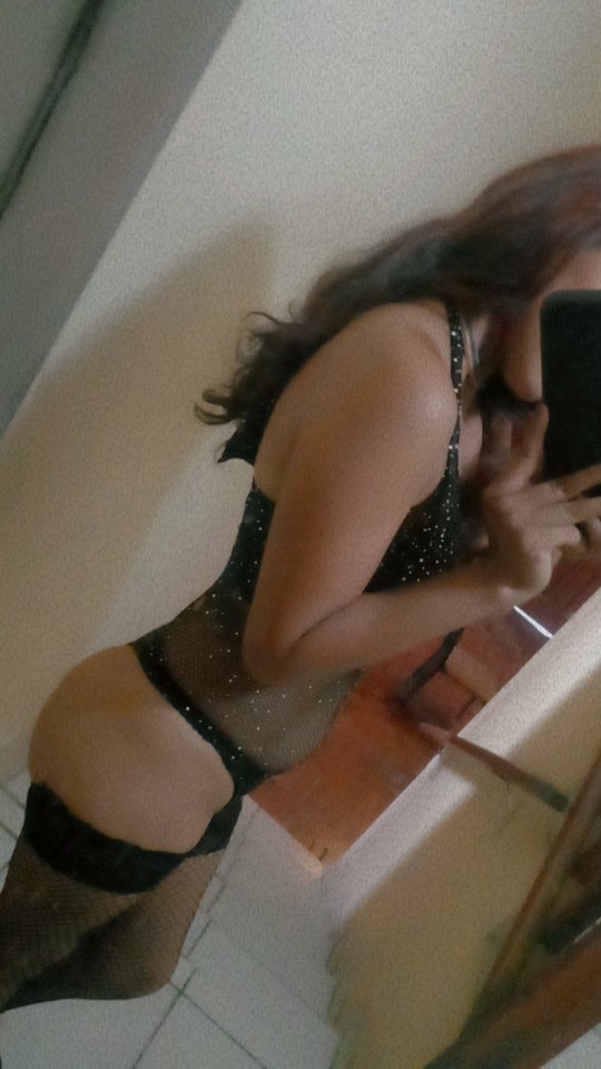 lizzsolana's tweet photo. 😍♥️🔥 https://t.co/McpAsgZTAk