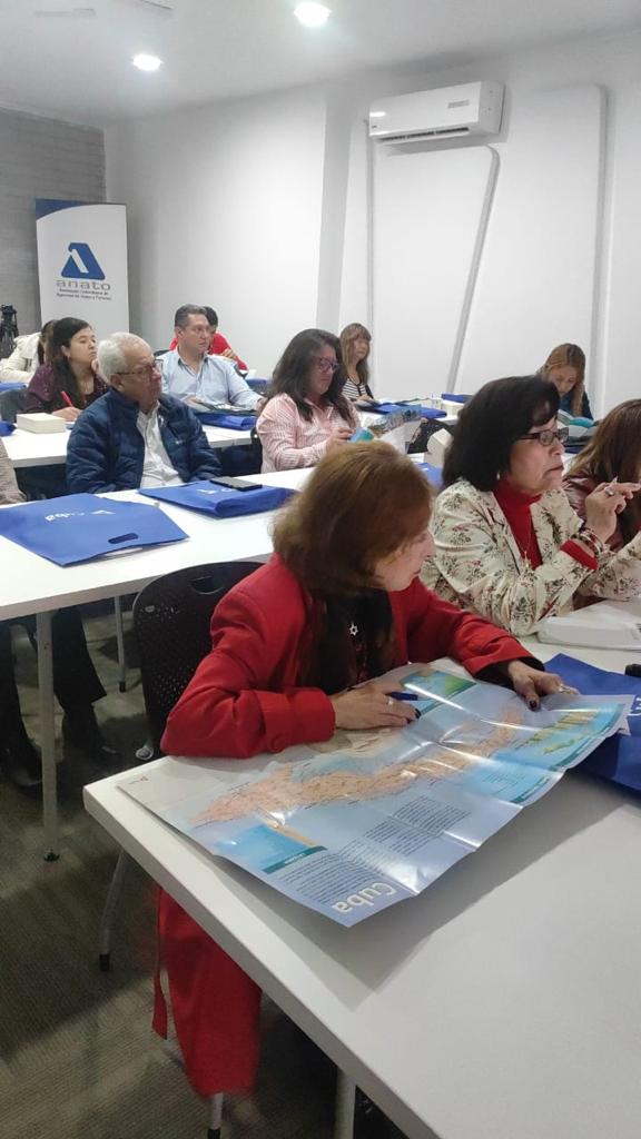 😃 Capacitaciòn para la venta de #CubaUnica, el Destino de moda en 2023 según la mayor Web de Viajes en el 🌎

Agencias y operadores turísticos en #Anato #Colombia 🇨🇴

🔊Fructìfero encuentro 😃🏖🥃🥂✈🌞🔥🎻🥁🪘🎷🎵😃❤❤❤