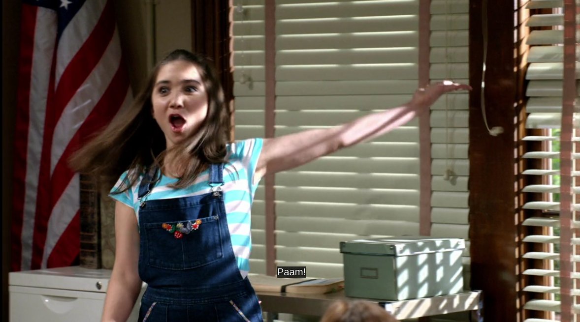 MeetsOf's tweet photo. I'm back. #GirlMeetsWorld #OutofContext https://t.co/xl4f9dtQ6O