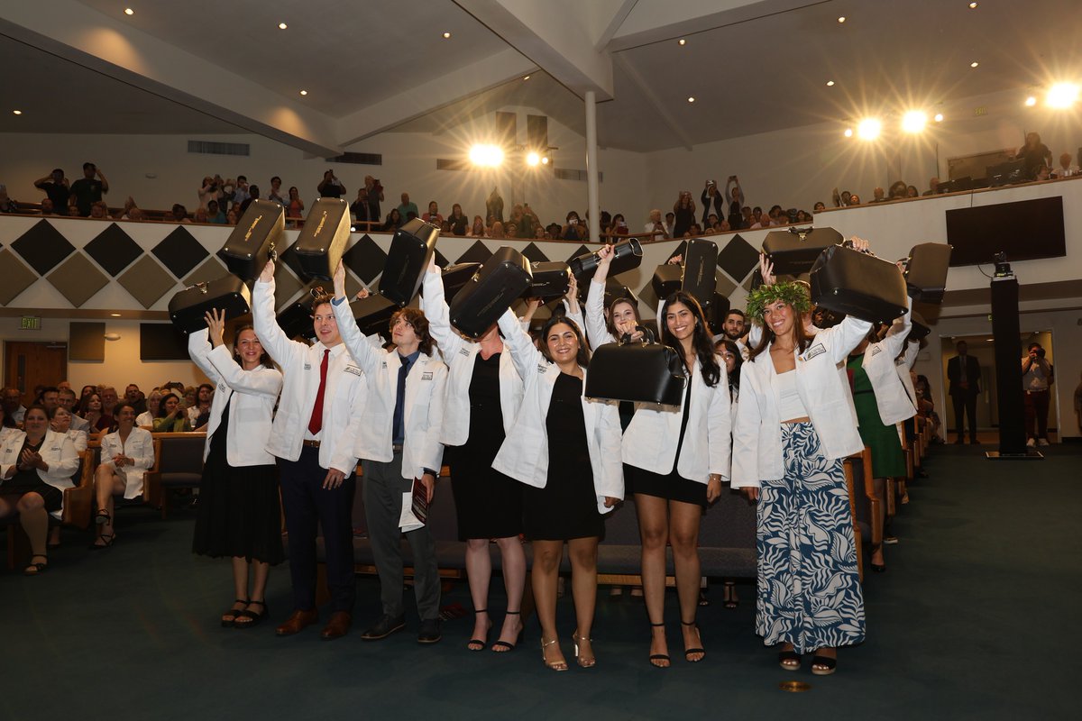 TheOregonDO's tweet photo. 2023 White Coat Ceremony! Congratulations! https://t.co/0OoUUVccBV