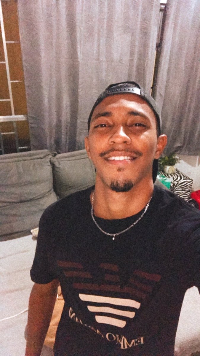 a1996melo's tweet photo. https://t.co/04nDCmYS2A