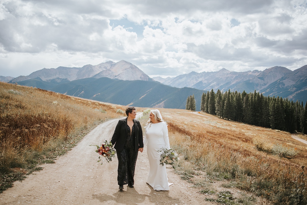 Pretty Pear Bride by Shafonne Myers tweet media