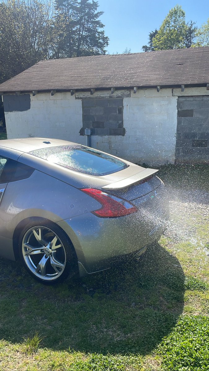 rae_davin's tweet photo. 370z FOR SALE HMU https://t.co/rkX1NTcvob