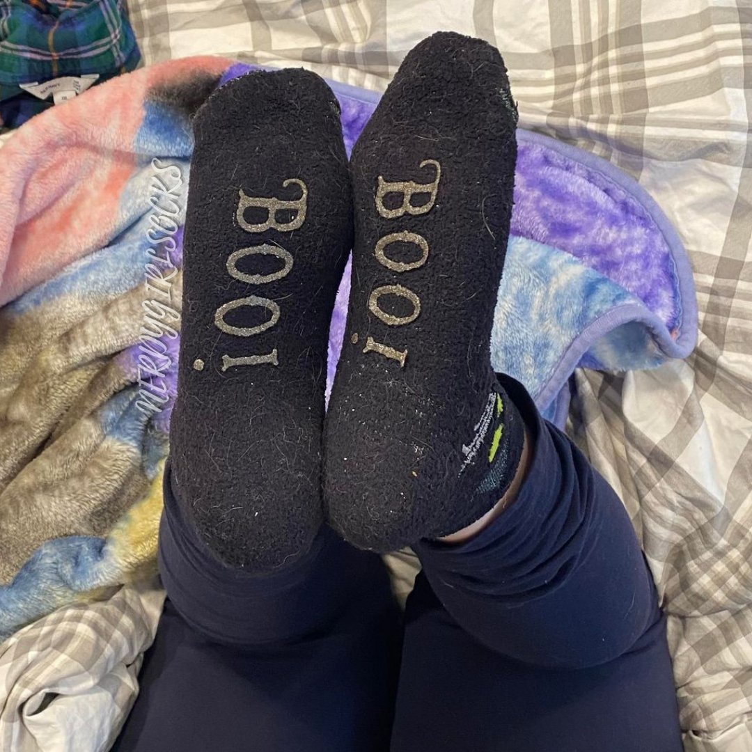 NerdyGirlSocks's tweet photo. Cute black cat socks from another friend of mine!
#anklesocks #barefeet #sockedsoles #cutesocks #dirtysocks #feet #feetmodels #feetpic #footmodeling #girlsocks #matchingsocks #selfeet #shoesoff #smellysocks #socksgirl #socksoftheday #stinkysocks https://t.co/L249tnBcqR