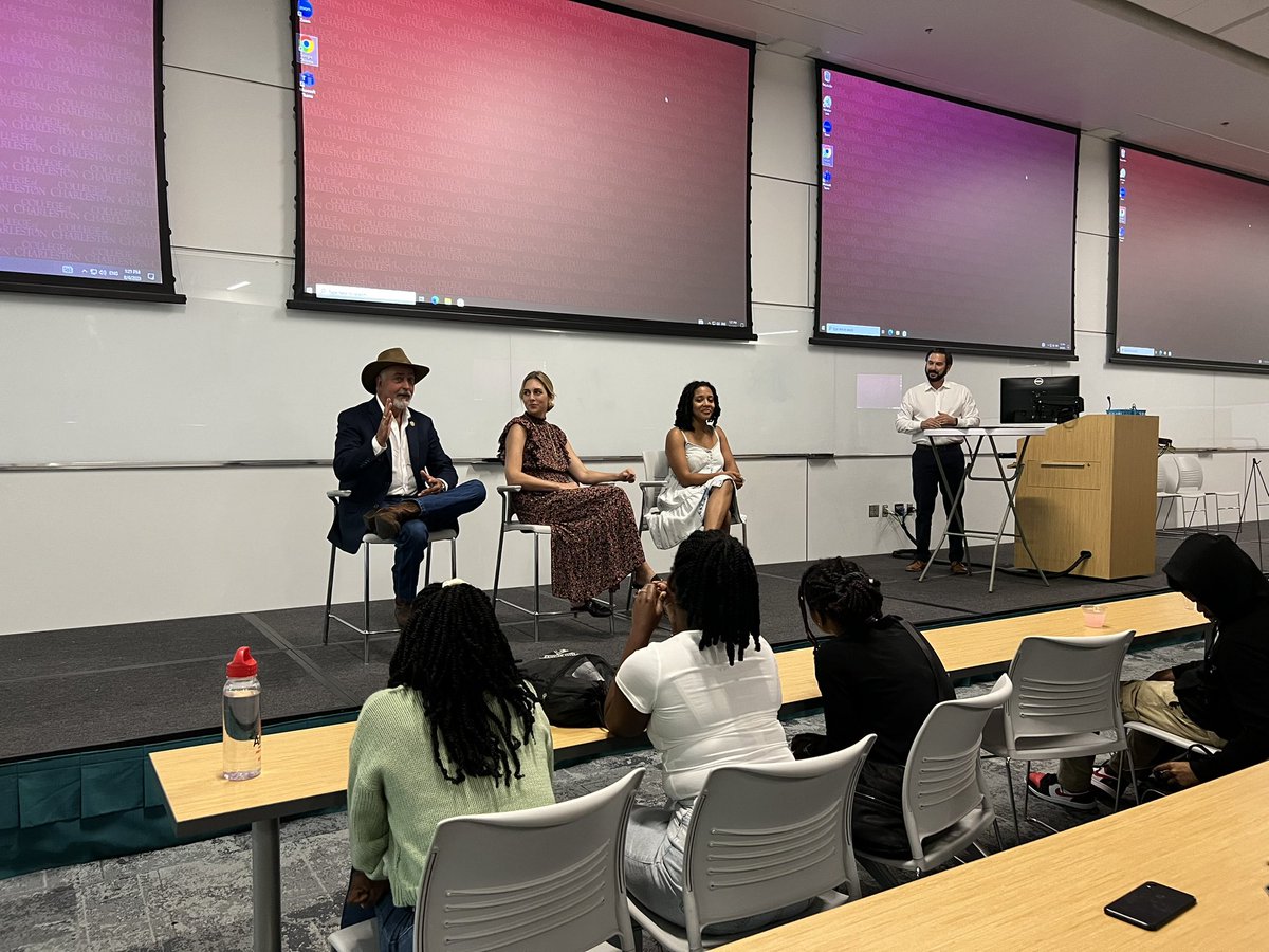lsskardon's tweet photo. Our final day of C3! Learning about the importance of voting and conducting a mock election with Board of Elections; legislative panel; poetry workshop with Marcus Amaker; final reflection with Darrin Goss and graduation celebration with @JohnTecklenburg! #history #civilrights https://t.co/j1X3hyAkeQ