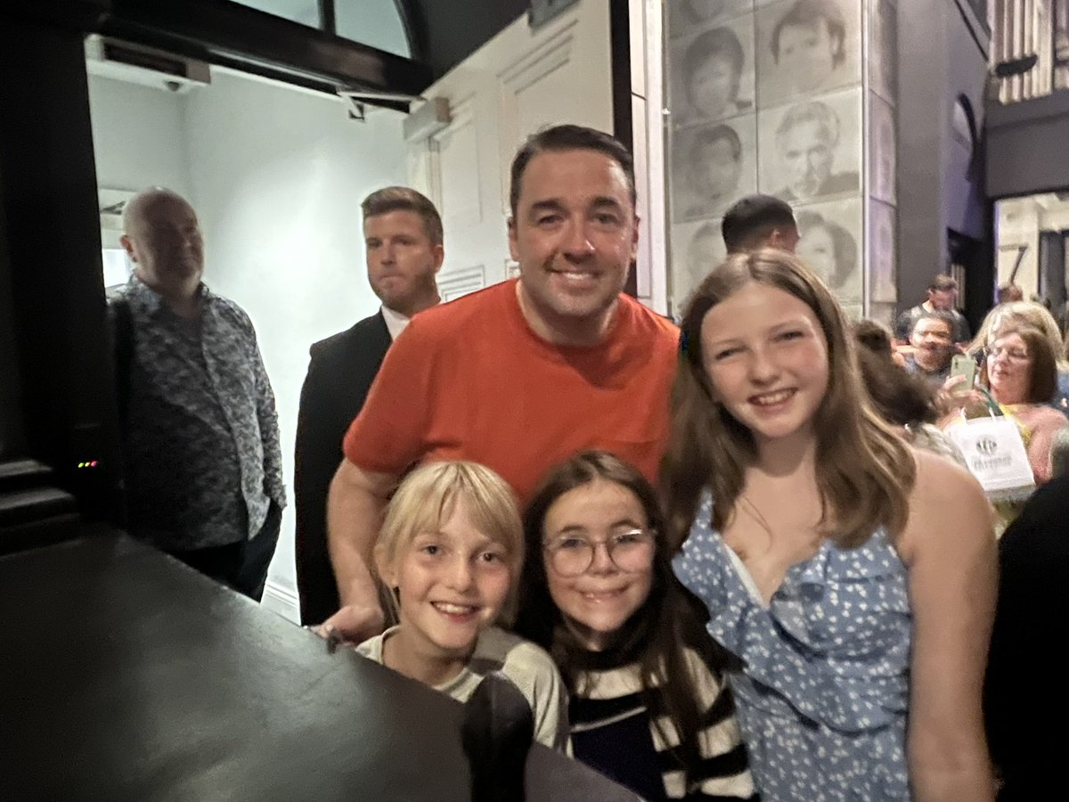 Amanda Mills (@amandajmills) on Twitter photo The most amazing night!!! #wizardofoz #theatre <a href="/JasonManford/">Jason Manford</a> <a href="/AshleyBanjo/">Ashley Banjo</a> we were the clapping screaming group in the stalls! Loved every second! The most amazing night!!! #wizardofoz #theatre <a href="/JasonManford/">Jason Manford</a> <a href="/AshleyBanjo/">Ashley Banjo</a> we were the clapping screaming group in the stalls! Loved every second!