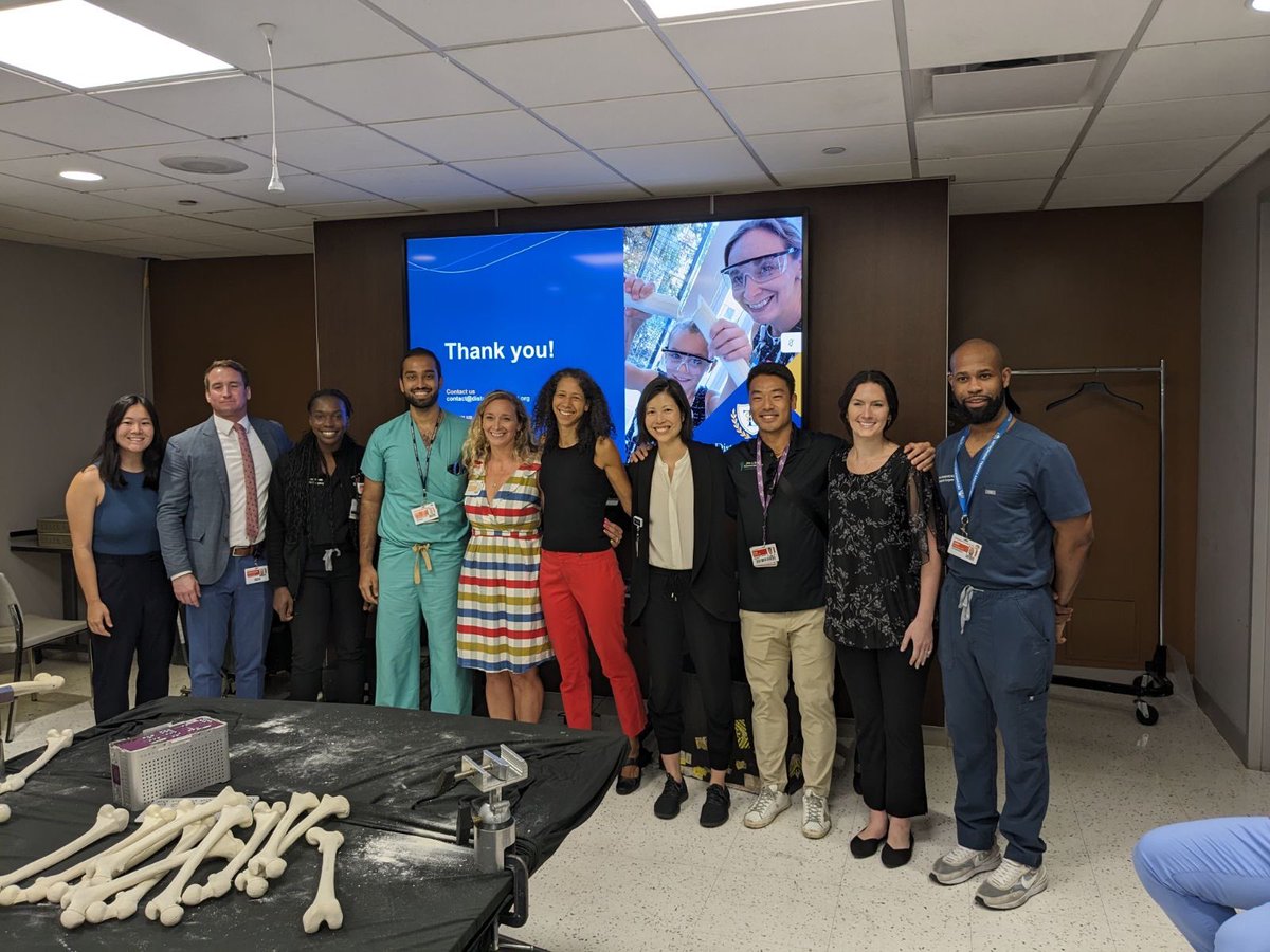 Our latest outreach event faculty - this is what ortho should look like! #orthotwitter #ilooklikeasurgeon #DiversityMatters @WTyler_MD @JosephineCoury @BillLevineMD @OrthoColumbia @RJOSociety @GladdenSociety @aalos_social @AAOS1 @pride_ortho