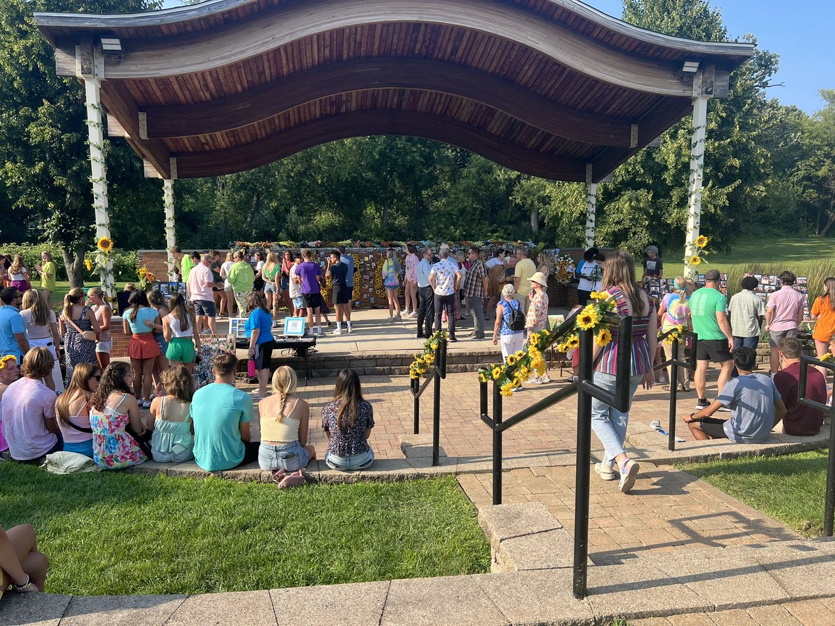 Grayslake Central Rams π (@gridironrams) on Twitter photo Endless love for an amazing young lady. Vicky Piela, you will never be forgotten. <a href="/GCBreakingNews/">GCHS Breaking News</a> #Community #TheBestofGrayslake Endless love for an amazing young lady. Vicky Piela, you will never be forgotten. <a href="/GCBreakingNews/">GCHS Breaking News</a> #Community #TheBestofGrayslake