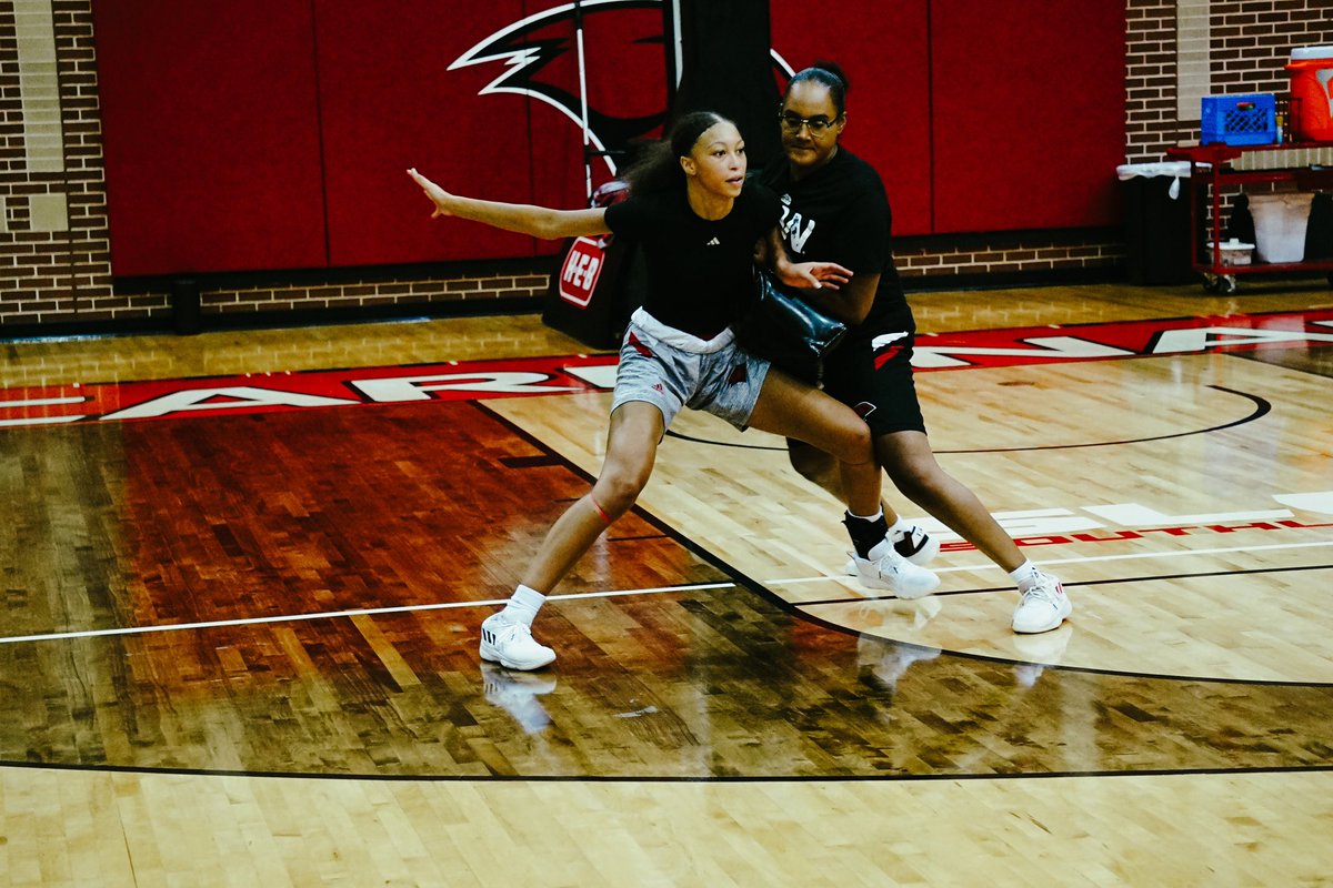 UIW Women's Basketball tweet media