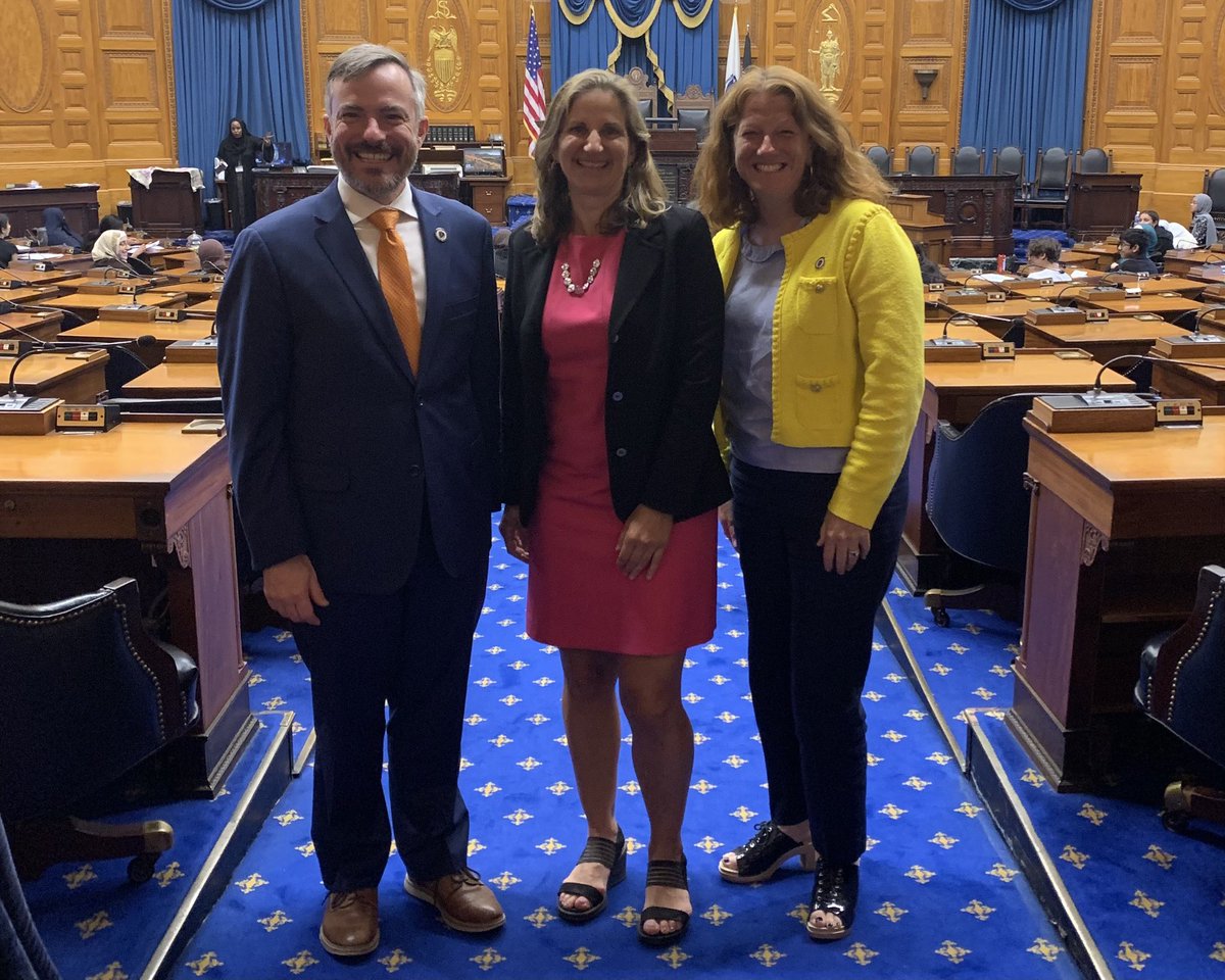 Finishing out the Network Geothermal Tour with a trip to the Mass State House to visit Rep <a href="/VoteSteveOwens/">Steve Owens</a> &amp; Rep Armini who are working hard to pass network geo and other climate legislation! Nice work <a href="/HEET_MA/">HEET</a>